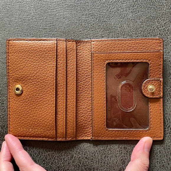 Tory Burch Pebbled Leather Card Case Wallet in Tan - Picture 2 of 6